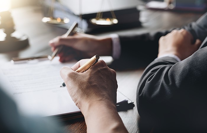 Economie, droit, science politique