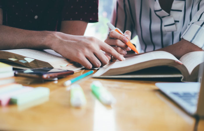 Sciences humaines, langues, pédagogie, information communication